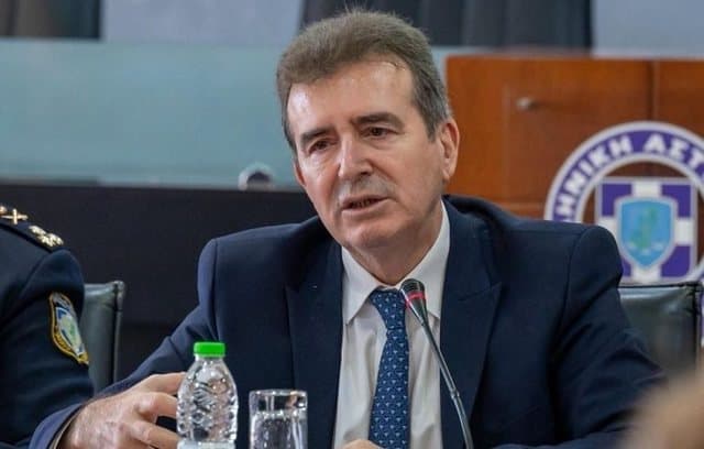 “Call Centerat shqiptare po na mashtrojnë”, ministri grek lëshon alarmin: Do arrestohen të gjithë!