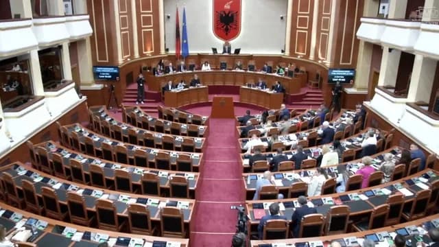 Sesion i ri, beteja të vjetra! Kuvendi rikthehet më 8 shtator, PS përgatit hartën me 46 bashki, PD paralajmëron betejë në Kushtetuese