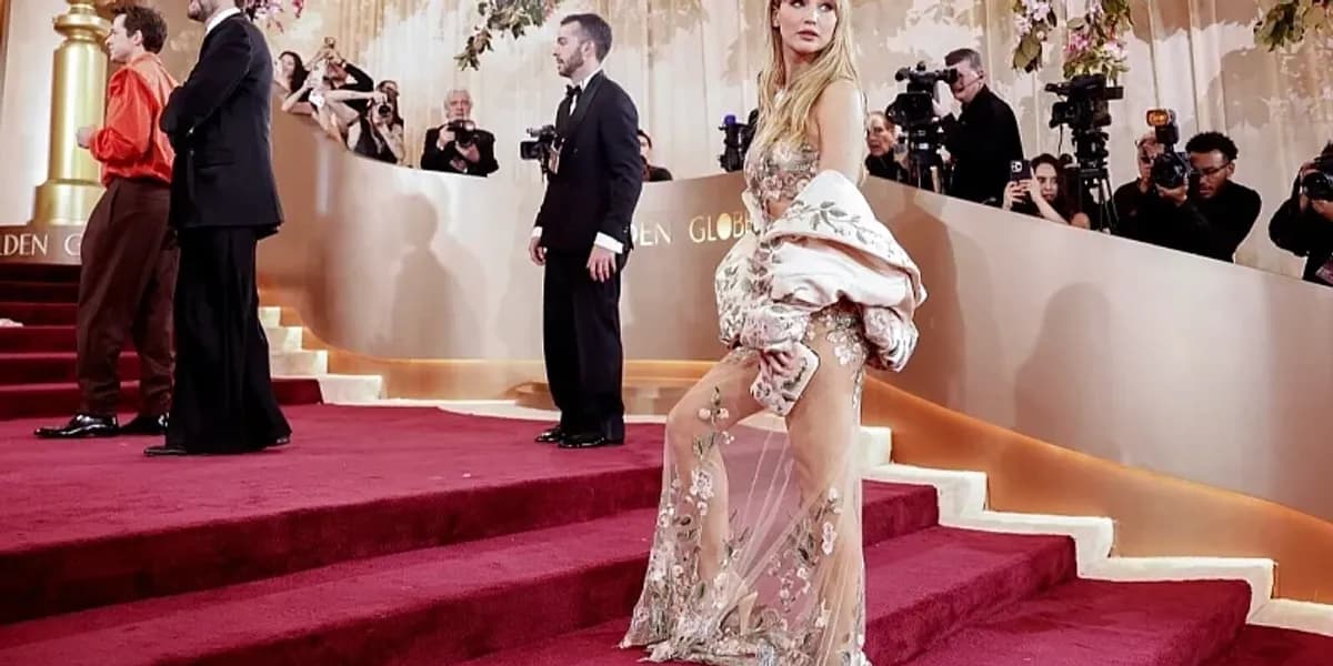 Jennifer Lawrence pranon se ka përdorur Botox: Do të doja të hiqja dhjamin nga faqet, por nuk mundem