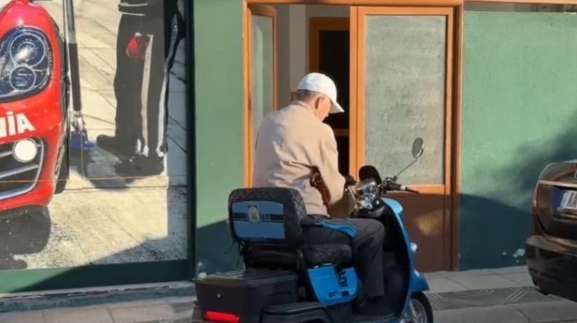 Urdhri i Ramës/ Qytetarët përballë deputetëve, nisin takimet e platformës ‘Besa’ në Korçë! Pensionet, rrugët dhe pronat kryesojnë shqetësimet