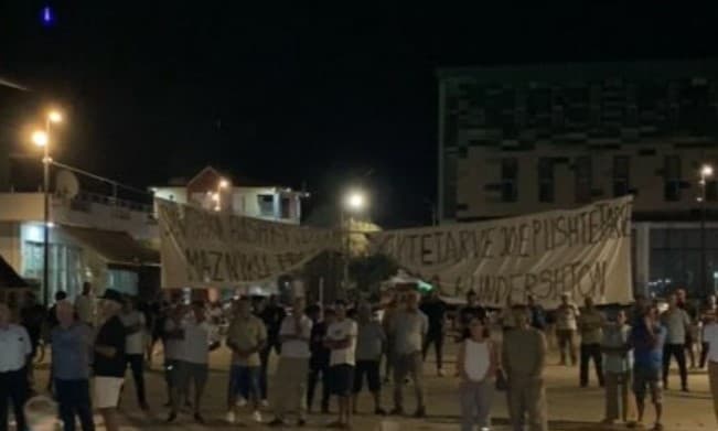 Divjaka proteston për të 40-n ditë kundër Territoriales: Nuk duam të bashkohemi me Lushnjën!