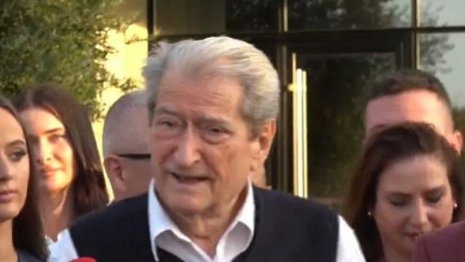 Berisha kthehet nga SHBA, flet për takimin me diasporën: I gjeta më të fortë, u ktheva 35 vite pas