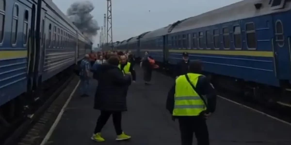 Droni rus godet trenin vetëm 2 km larg kufirit me Poloninë
