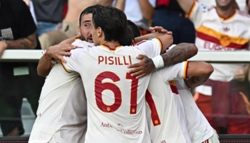 Si asnjëherë më parë, katër fitore në katër ndeshje! Roma dhe dyshja Dybala-Malen nuk përmbahen dhe kryesojnë renditjen