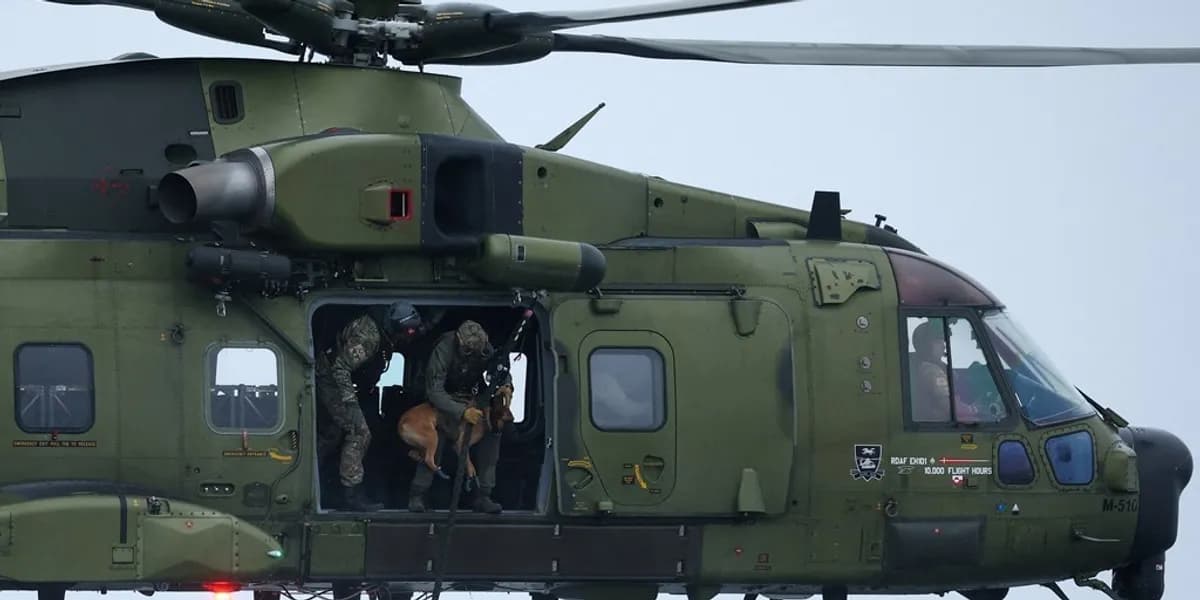 Danimarka: Anija ruse qëlloi pa paralajmërim drejt helikopterit