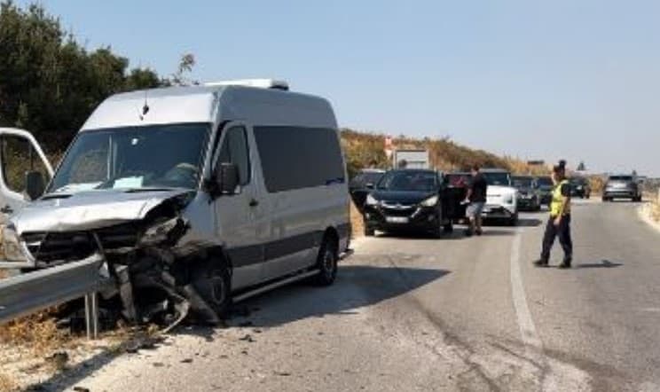 Aksident me 5 të plagosur në Dibër/ Katër prej tyre nisen me urgjencë drejt Tiranës