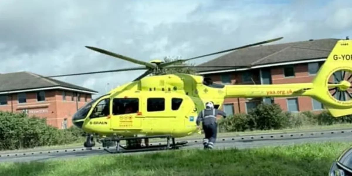 Vetura përplaset në turmën në Doncaster të Britanisë, dy të vdekur dhe katër të lënduar