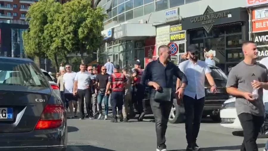 Bllokuan fëmijët në ditën e parë të shkollës, Gjykata liron protestuesit e Zogut të Zi