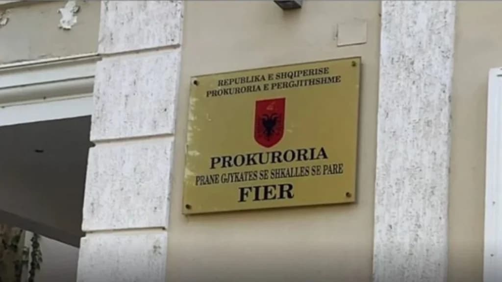 EMRAT/ Prokuroria e Fierit godet skemën e tjetërsimit të pronave në Levan, 2 arrestime dhe qindra mijëra euro të sekuestruara!