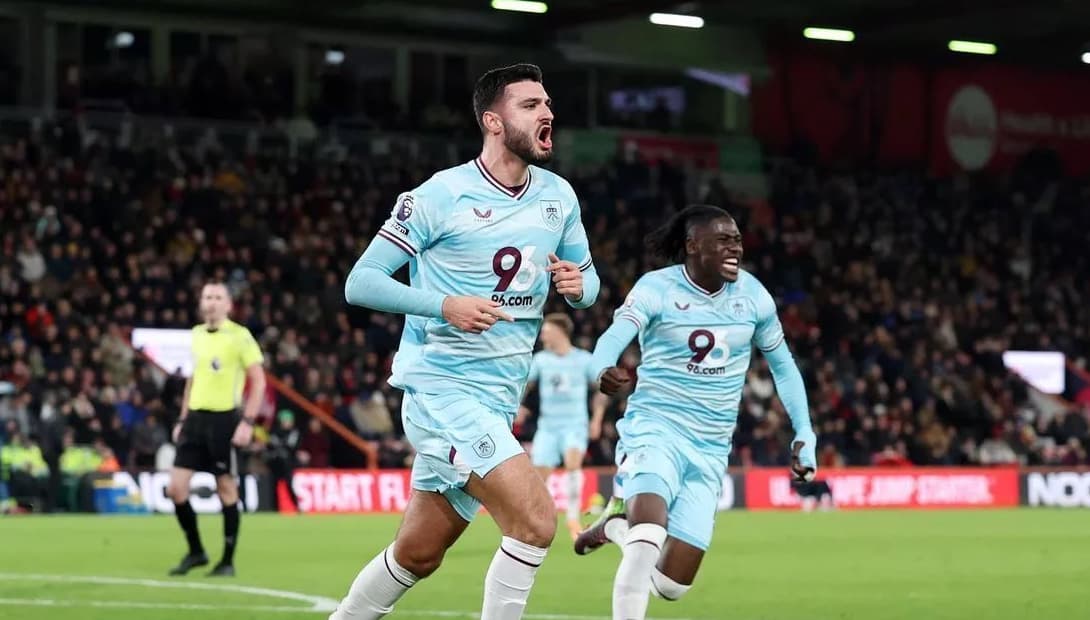 Trajneri i Burnley pranë shkarkimit, Armando Broja mund të gjejë buzëqeshjen