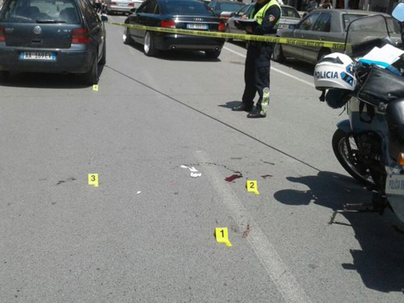 Aksident fatal në Elbasan, makina përplas për vdekje një grua