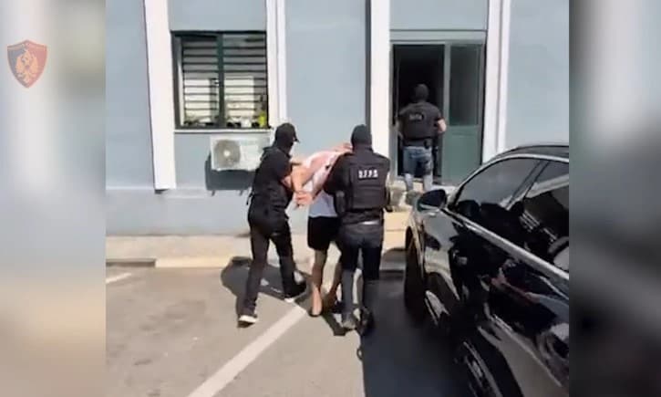 Vrau me thikë 49-vjeçarin në Tiranë, autori thyen heshtjen: U konfliktuam me fjalë, shkova në banesë dhe…