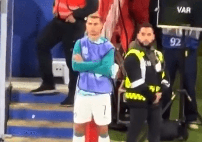 VIDEO/ Nuk shkon për të duartrokitur tifozët, Cristiano Ronaldo ikën pas fitores së Portugalisë