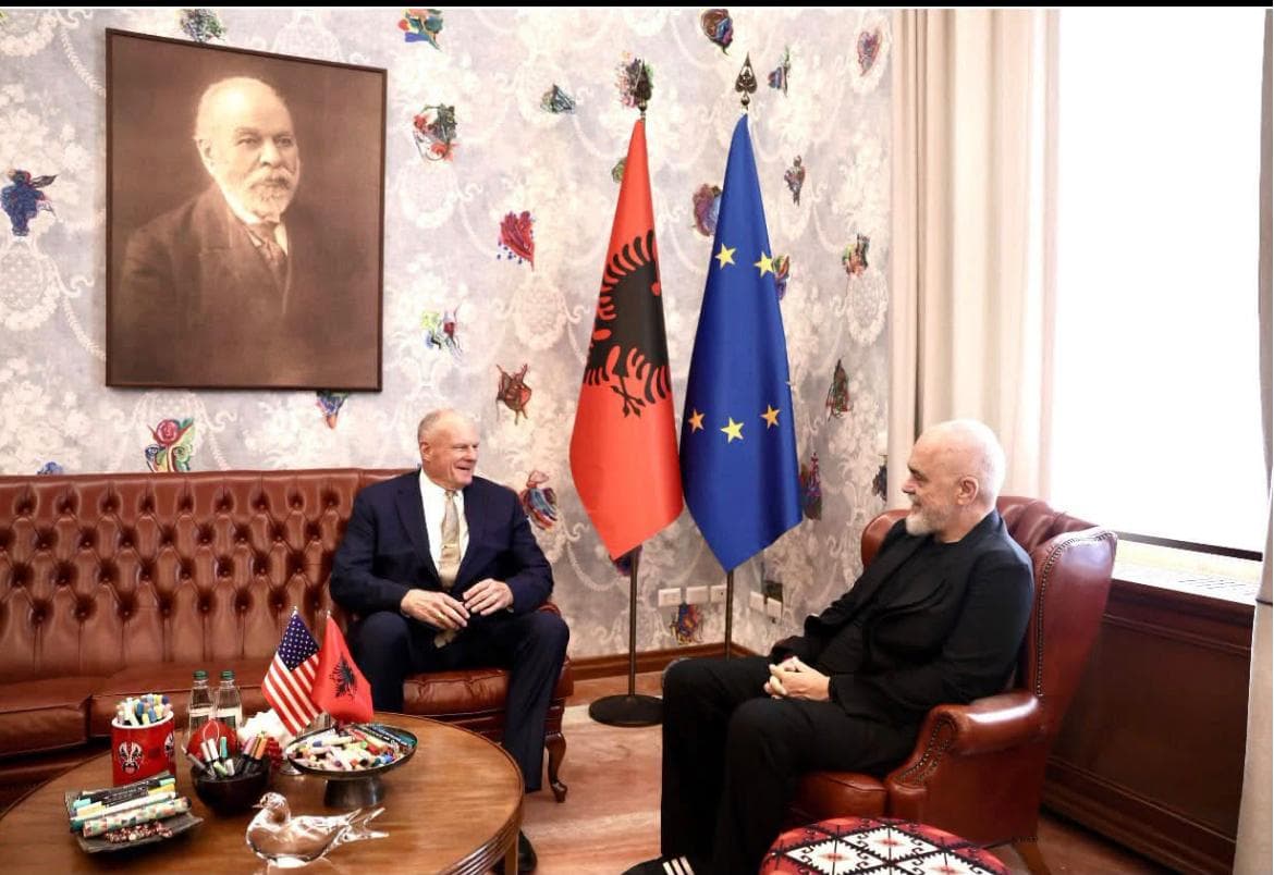 Nisi misionin në Shqipëri, ambasadori i ri amerikan takon kryeministrin Rama