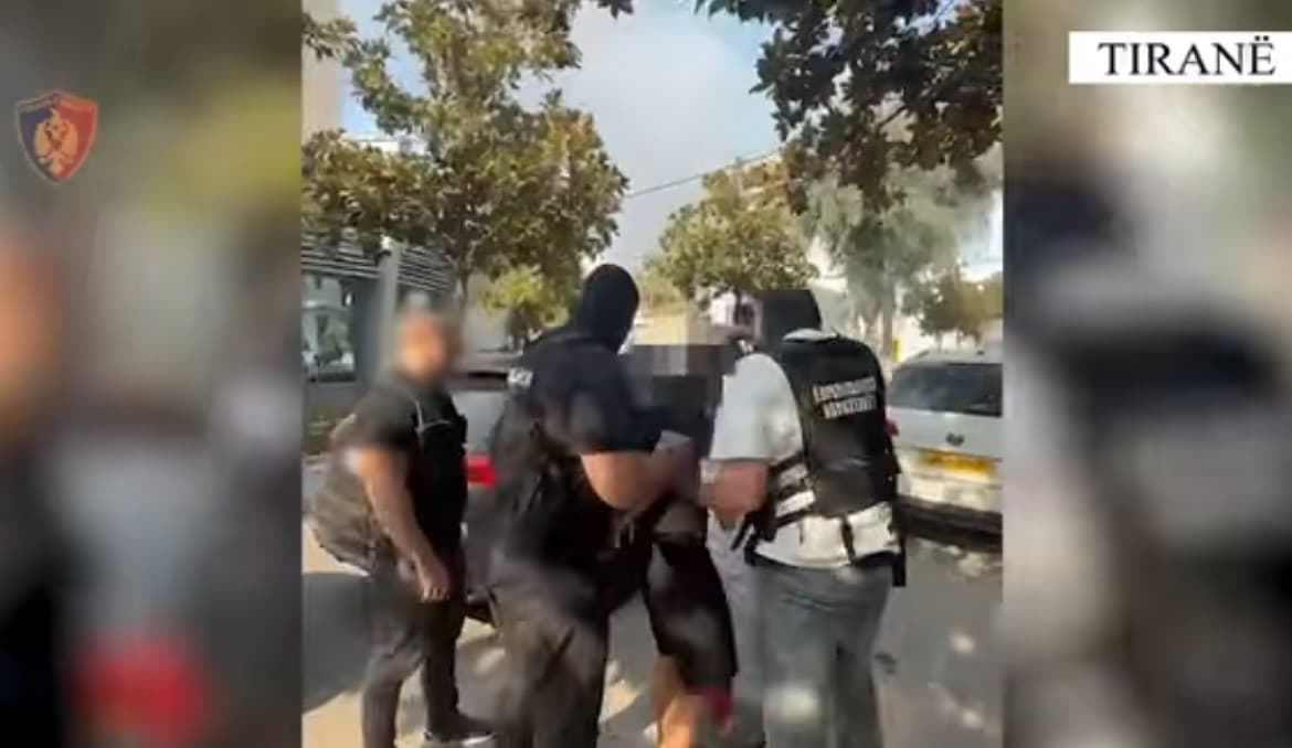 Kapet në Tiranë një i shumëkërkuar nga Italia, i dënuar me mbi 21 vite burg, pritet ekstradimi