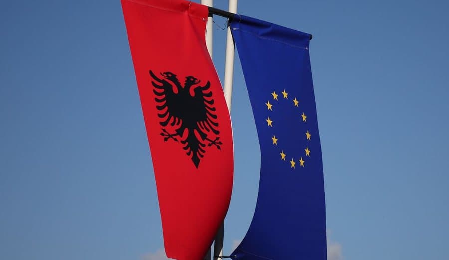Propozimi i ri i Komisionit Europian, që favorizon Shqipërinë: Anëtarët e rinj të BE me të drejta të plota, por me një përjashtim!