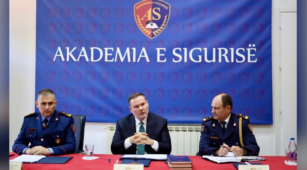 Ministri Demo mesazh studentëve të rinj të Akademisë së Sigurisë: Policia që duam të kemi nesër, fillon nga Akademia që ndërtojmë sot!