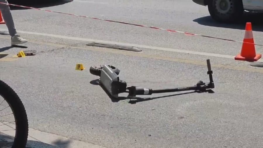 Berat, tre adoleshentë aksidentohen me motorë elektrikë, dy në gjendje kritike