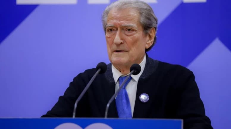 Berisha akuza Policisë e Qeverisë, bën thirrje për tjetër protestë: Nesër është dita e studentëve, të gjithë në mbështetje të tyre në të njëjtën orë!