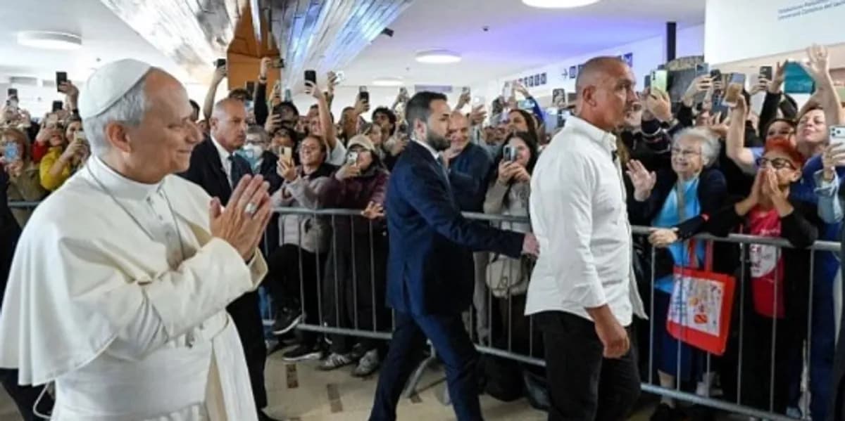 Papa Leo XIV operohet me sukses, Vatikani publikon informacionet e para