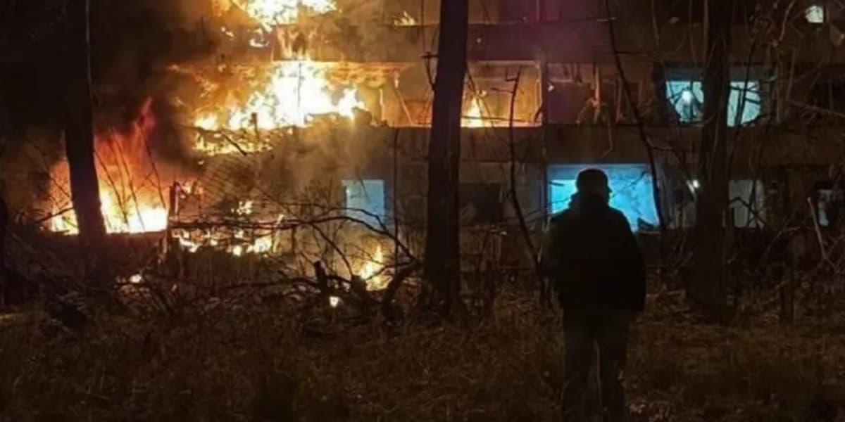 Rusia sulmon ashpër Kievin, dëgjohen shpërthime – raportohen edhe për viktima