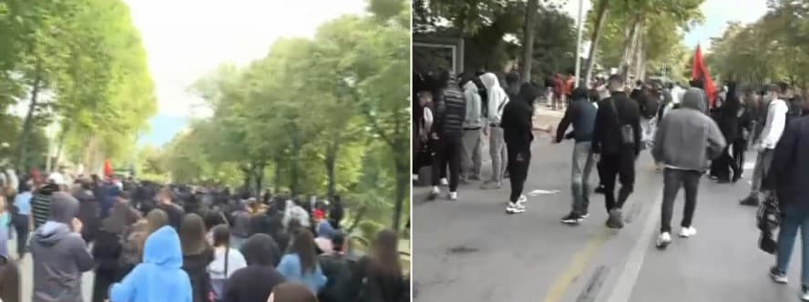 Pas Ministrisë së Arsimit, protestuesit i drejtohen Parlamentit dhe vijojnë shkatërrimet! Shkulin kangjellat, sinjalistikën, sulmojnë dhe Bankën e Shqipërisë