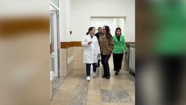 “Kujdes dhe ndihmë mjekësore pa asnjë dallim”, Spahiu viziton policët dhe protestuesit e lënduar te ‘Trauma