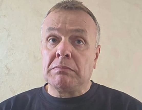 Karamuço zbulon prapaskenat e dhunës në Tiranë, dyshime për dorë të huaj, municione mes protestuesve dhe thirrje për akte terroriste