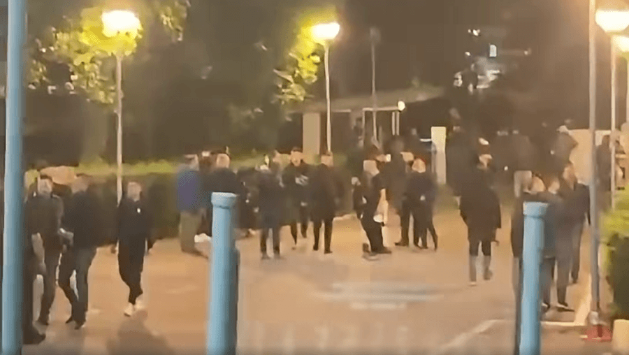 Incidenti në selinë e PD, Koçiu: Dhuna rikthehet aty ku e ka folenë, efektivët iu përgjigjën sulmit me molotovë