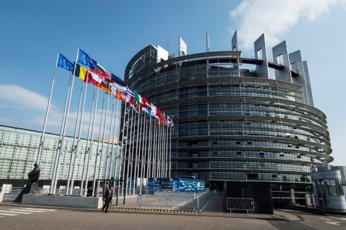 Reagim i fortë i Parlamentit Europian për protestat në Shqipëri: Dënojmë dhunën e përdorur dhe përshkallëzimin e saj!