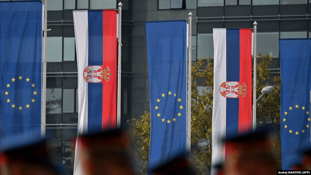 Brukseli qorton Beogradin që u jep shtetësi rusëve me procedurë të përshpejtuar