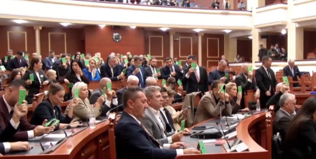 Zbulohen detaje nga Ligji për të Drejtat e Autorit votoi Kuvendi, platformat e huaja që operojnë në Shqipëri duhet të kenë përfaqësues ligjor