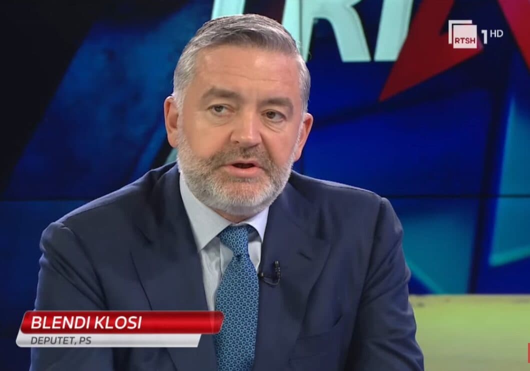 Rama dorëheqje? Klosi iu përgjigjet prerë protestuesve: Nuk është kërkesë që negociohet!