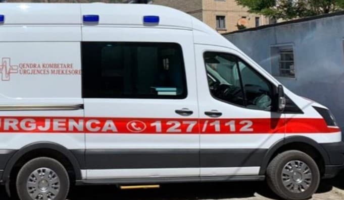 “Sherri nisi jashtë bilardos”- Zbardhet dinamika se si i plagosi me thikë 16-vjeçari tre shokët e klasës në Has, arrestohet pas krimit!