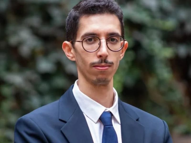 Trazirat në Itali dhe roli i rrjeteve sociale, kush është 30-vjeçari me origjinë marokene që dyshohet si nismëtari i lëvizjes pas protestave?
