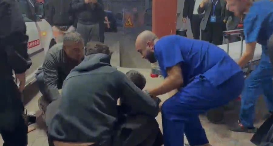 Ministria e Shëndetësisë: 23 të lënduar gjatë protestës në Tiranë, mes tyre protestues, gazetarë, efektivë dhe një deputet