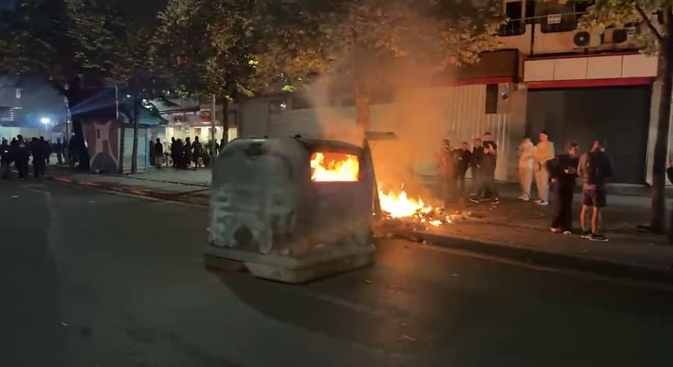 Protesta e dhunshme e ditës së djeshme, Policia arreston 10 të dyshuar, procedohen në gjendje të lirë edhe dy të tjerë! Katër të plagosur mjekohen në spital
