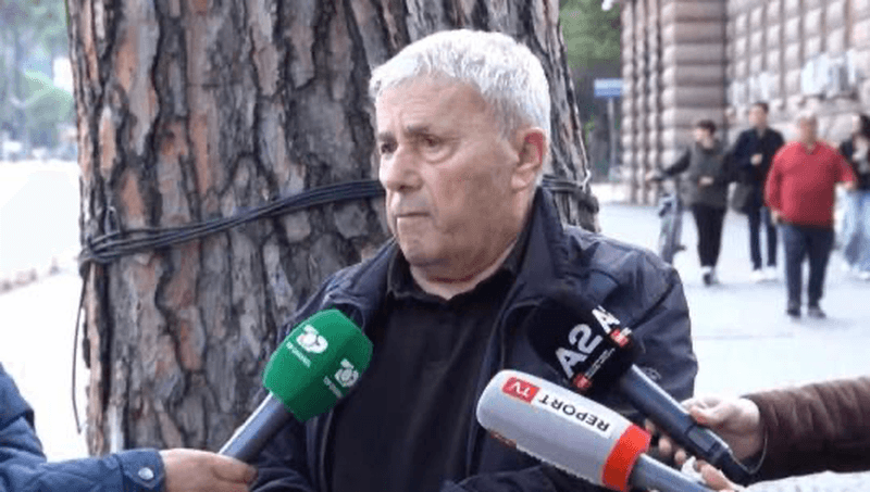 Shkulja e pllakës së Aleks Nikës / Xhaxhai i tij mes dhimbjes: Nuk dimë kush e hoqi, por dimë kush e vrau!