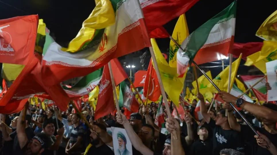 Raporti i “Reuters”: Hezbollahu riarmatoset me fonde iraniane, përgatitet për një përballje të re me Izraelin!