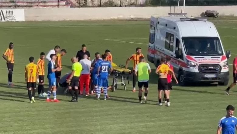 Ndërpritet ndeshja në Kategorinë e Parë, Lorenc Trashi bie në fushë pa ndjenja, transportohet në spital