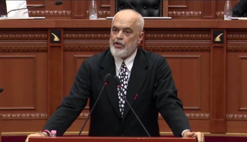 “Duhet kufi për pushtetet”- Rama: Ligj i ri për pagat e magjistratëve, po konsultohemi me KiE! Kushtetuesja s’i thotë dot Kuvendit çoje dorën kështu!