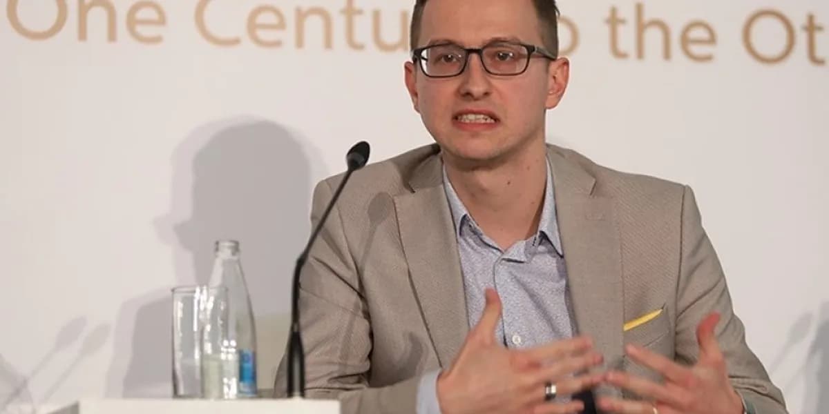 Mujanoviq: Deklaratat e Putinit janë jehonë e narrativës së Millosheviqit për “Serbinë e Madhe”