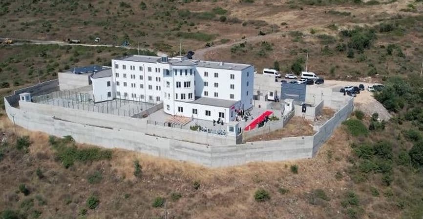 Në burg për mashtrim me Call Center, ankohen të pandehurat: Jemi me fëmijë të vegjël, të shtyhet dënimi