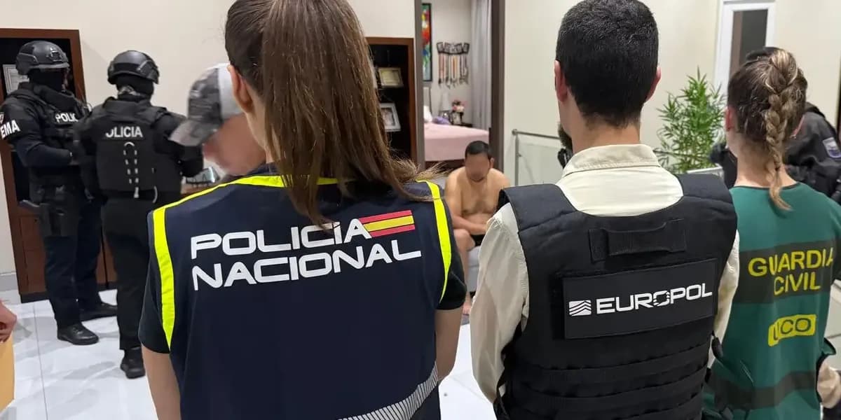 Goditet karteli i kokainës, sekuestrohen 43 tonë drogë në operacionin ndërkombëtar