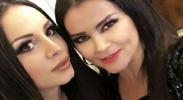 “Mbretëresha ime…”- Vajza e Eli Farës mesazh publik të ëmës pas videove intime në rrjetet sociale: Mbaje kokën lart dhe kurorën drejt!