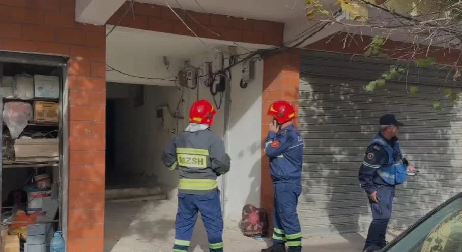 Fier/ Rrjedhja e gazit nga bombola alarmon banorët, zjarrfikësit shmangin tragjedinë