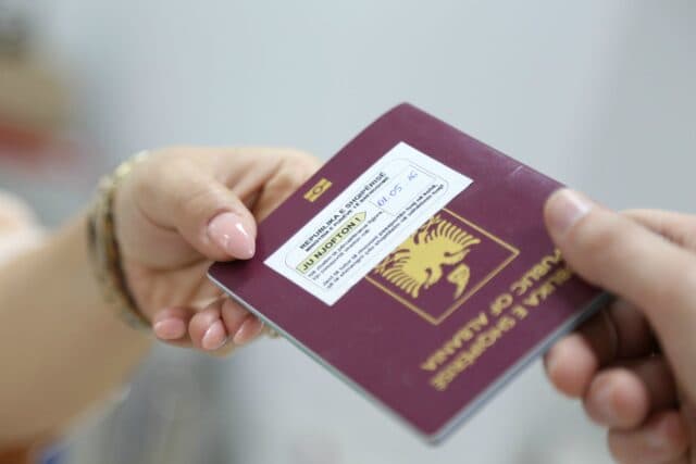 Vendimi i Qeverisë/ Kriteret e reja për dhënien e shtetësisë për interes të posaçëm shtetëror!